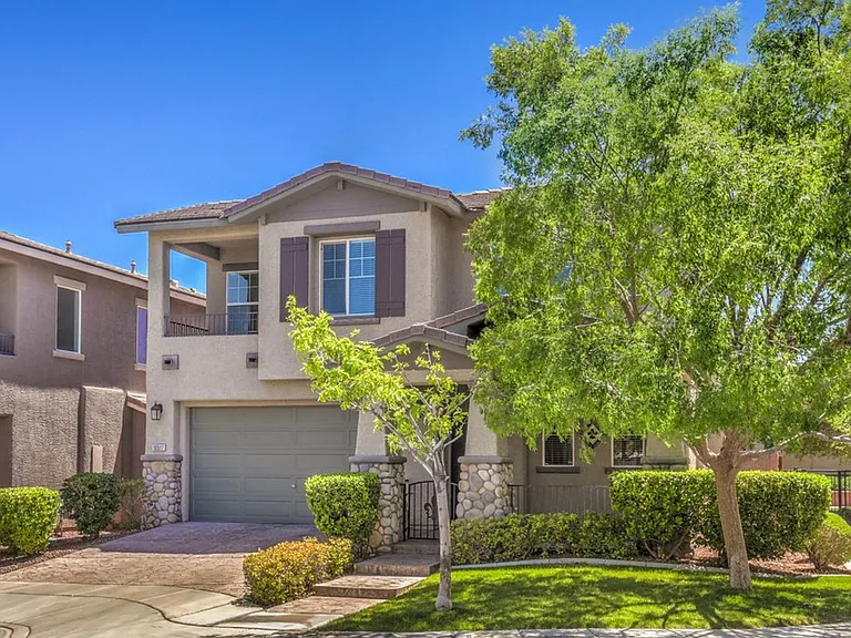 10517 Howling Coyote Ave — Photo 2