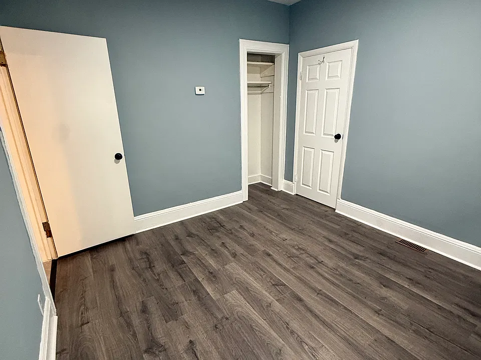 117 Boyce Ave #1R