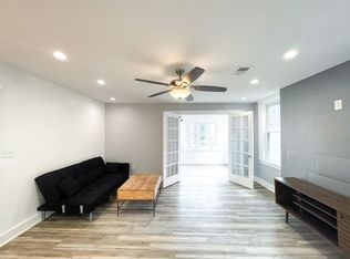 5850 Alderson St APT 4, Pittsburgh, PA 15217