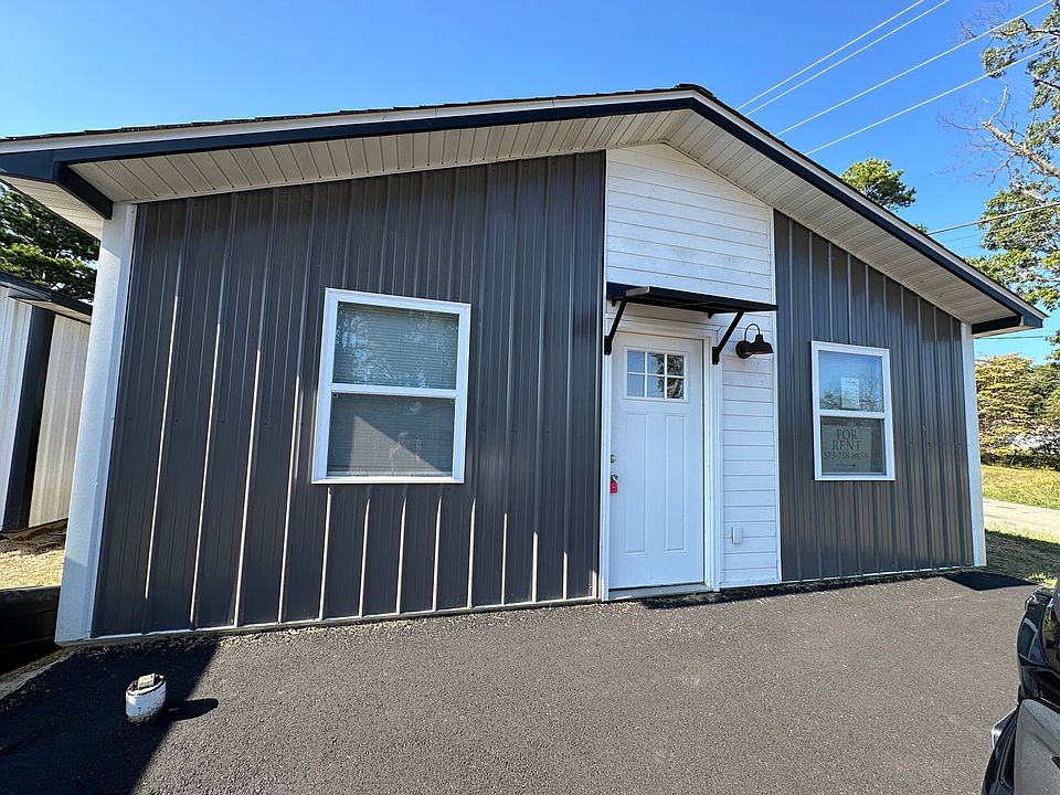 1st image of 105 Evergreen Pl