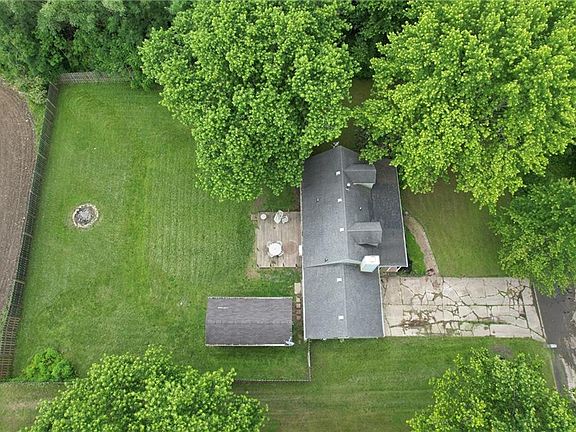2nd image of 2822 Harbur Blvd