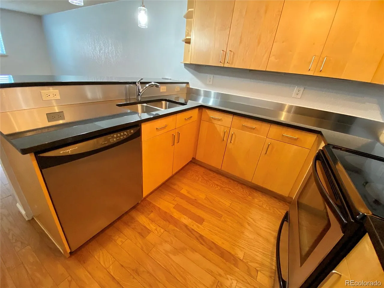 1 bed, 604 sqft, $1,500 — Photo 4