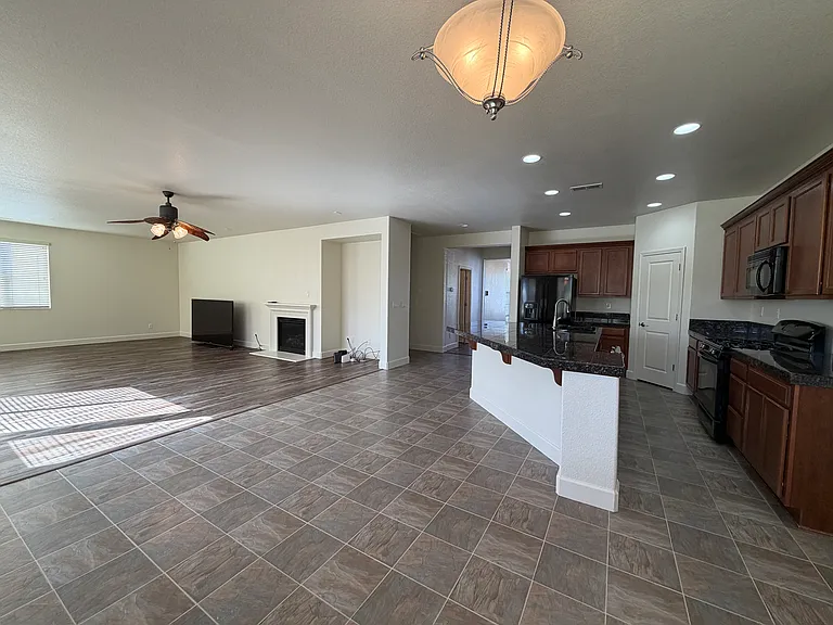 7179 Rutherford Dr — Photo 15