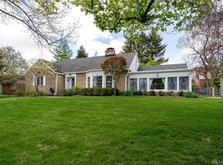 3249 Sunny Crest Ln, Dayton, OH 45419
