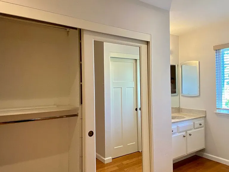 764 Starbush Dr — Photo 16