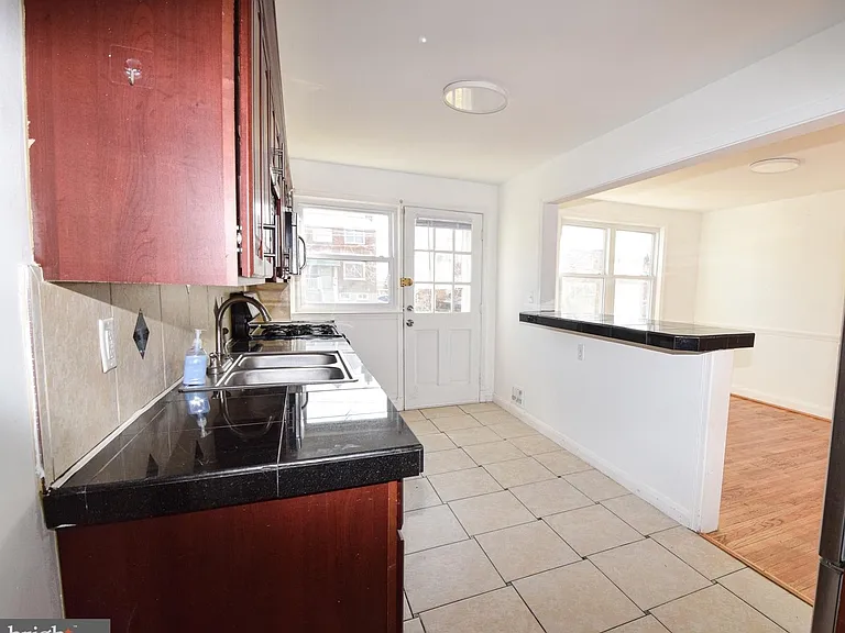 1127 Deanwood Rd — Photo 9