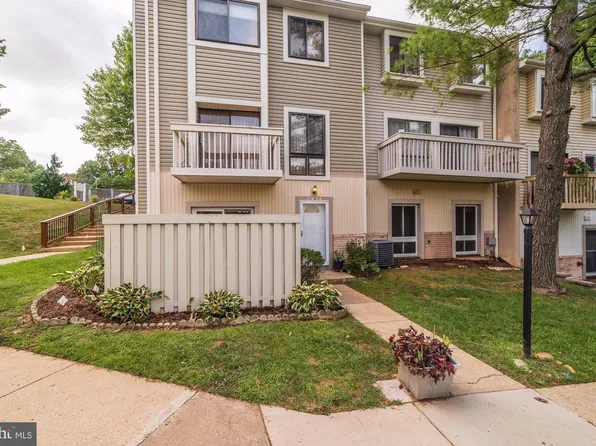 7938 Bentley Village Dr #32C, Springfield, VA 22152