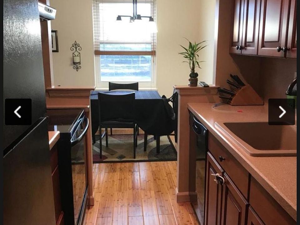 1st image of 28 Fenway Cir APT 2-3