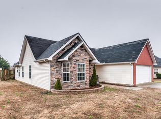 2295 Rosecran Cir, La Vergne, TN 37086