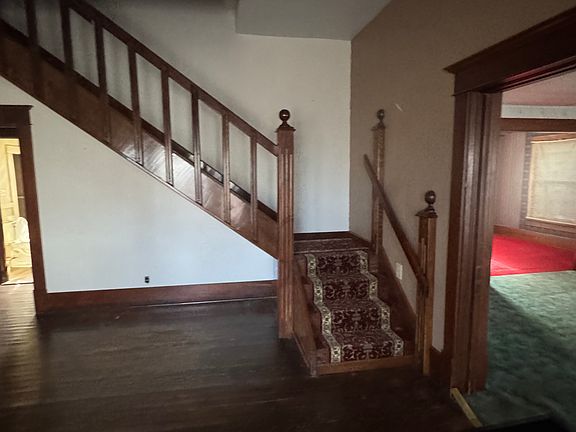 5th image of 302 N Chickasaw St