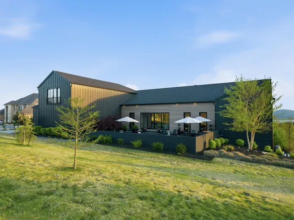 20 Waterview Garden Ln, Roland, AR 72135