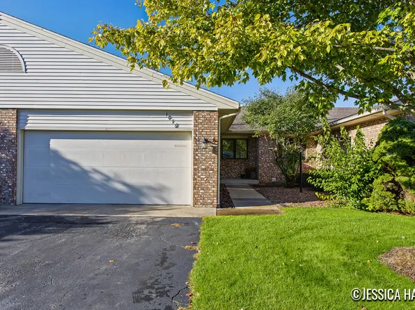 1016 Bayou Dr SW, Byron Center, MI 49315