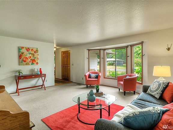 3rd image of 2605 51st Ave SE