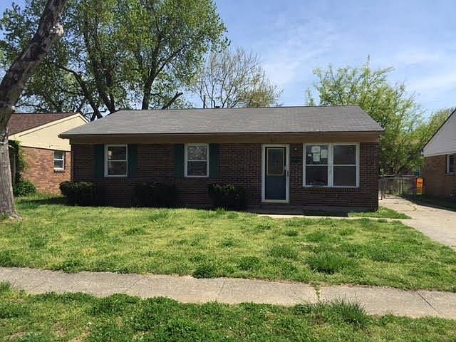 1st image of 833 Gardenside Dr