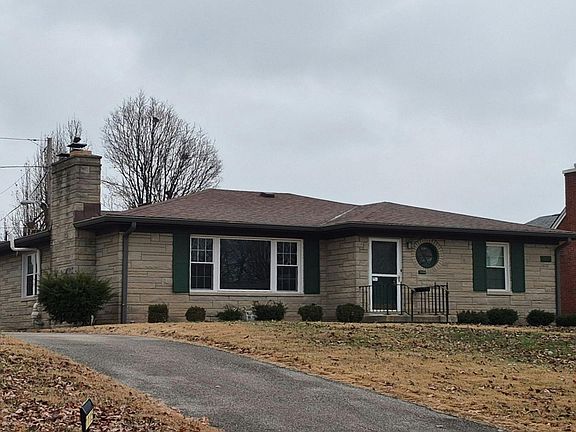 3rd image of 1111 N Irvington Ave