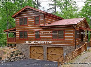 4329 Lakeshore Ave, Sevierville, TN 37876