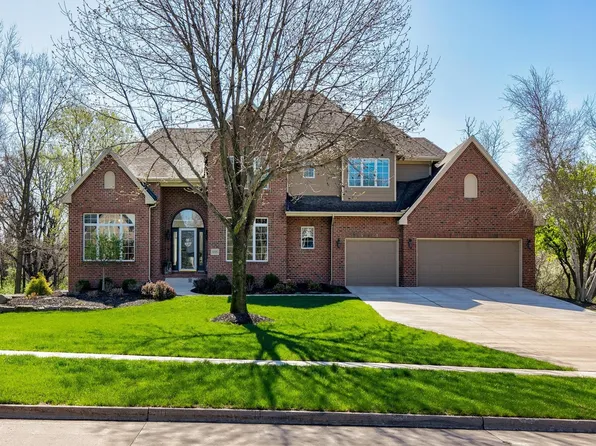 9105 NW 73rd St, Johnston, IA 50131