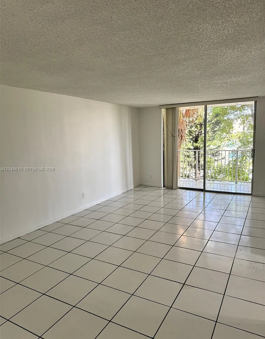Summit Chase Condo — Photo 3