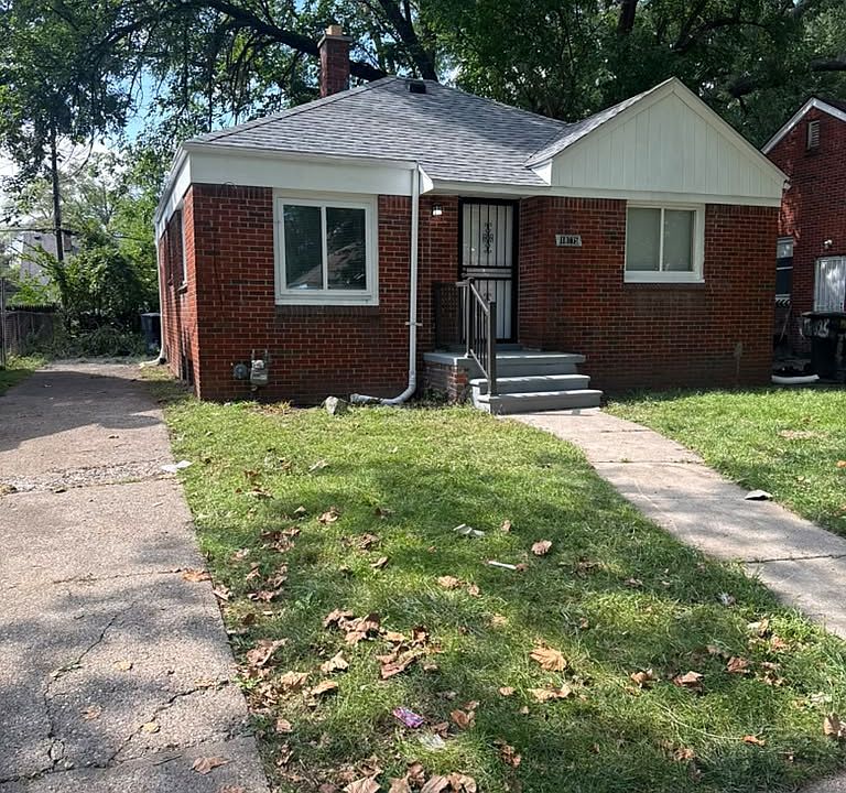 1st image of 18675 Avon Ave