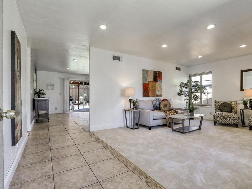 1st image of 359 Sunpark Ln