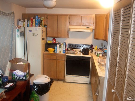 3rd image of 8721 13th St NE