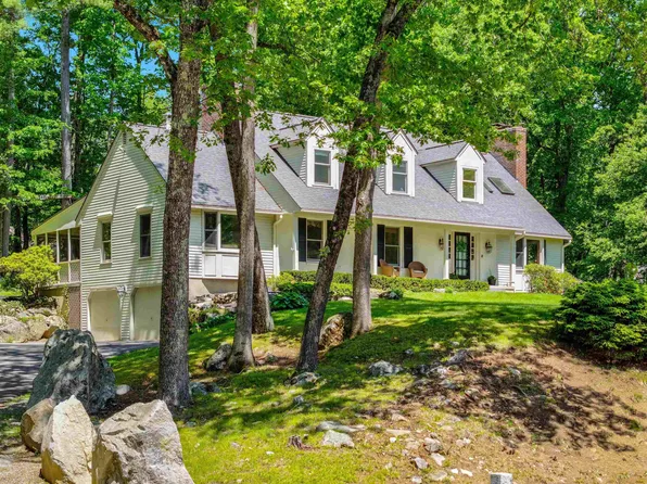 12 Hemlock Hill Road, Amherst, NH 03031