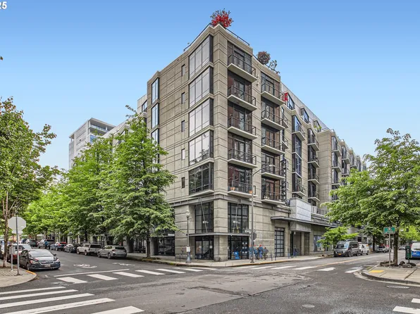 1030 NW 12th Ave APT 102, Portland, OR 97209