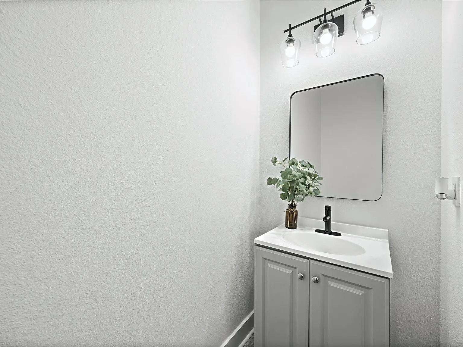 3 bed, 2.5 bath, $1,850 — Photo 4