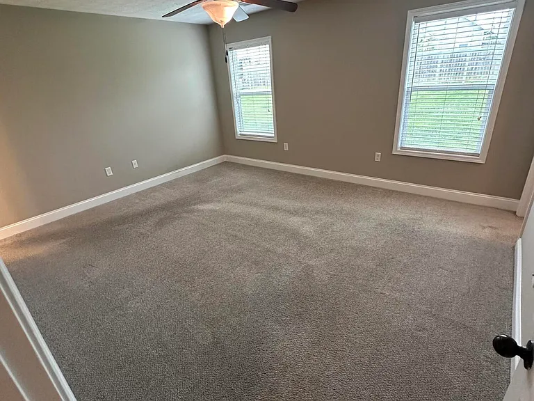126 High Pointe Dr — Photo 18