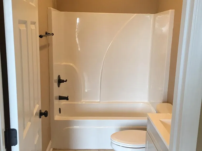 1319 Ashleys Dr — Photo 16