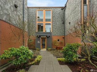 7925 Densmore Ave N APT 303, Seattle, WA 98103
