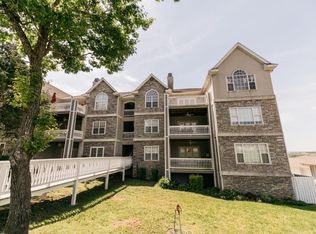 310 Woodland Dr S APT 2B, Branson, MO 65616
