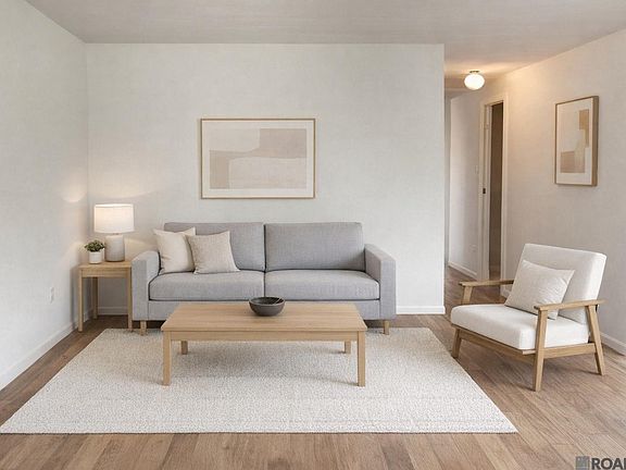 3rd image of 7399 Maplewood Dr