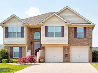 226 Halcomb Ct, Mount Washington, KY 40047