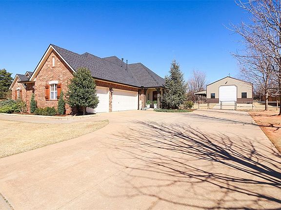 3rd image of 1230 S Southersby Dr