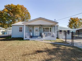 233 Longfellow Ave, Alton, IL 62002