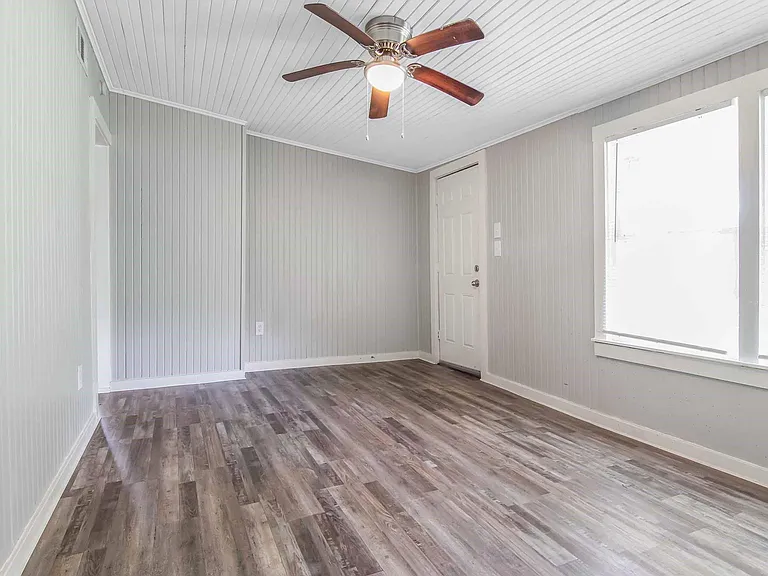 152 Walnut Dr — Photo 6