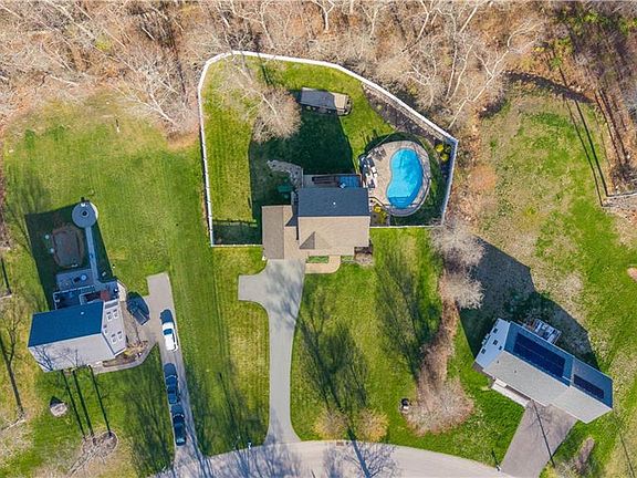 5th image of 435 Cottrell Rd