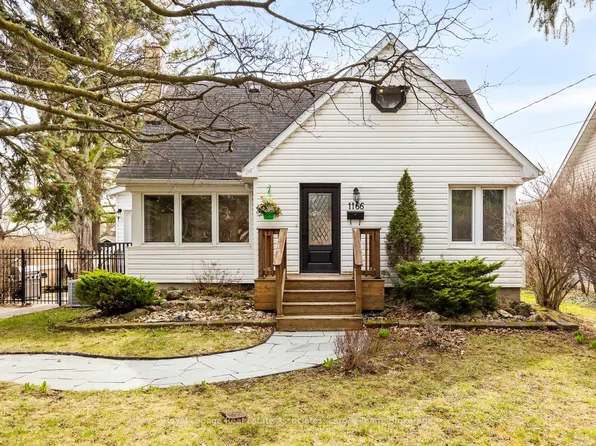 1166 Mineola Gdns, Mississauga, ON L5G 3X9