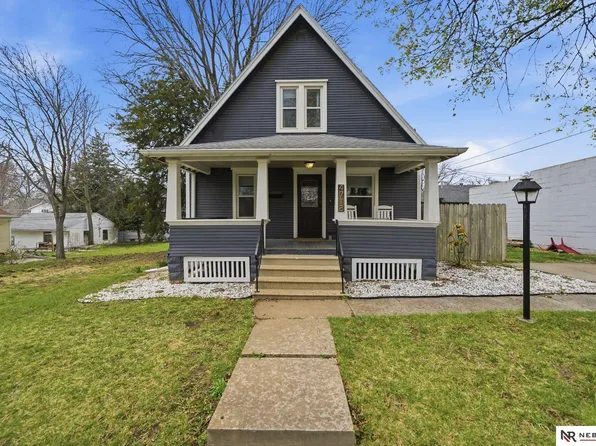 4718 Stockwell St, Lincoln, NE 68506