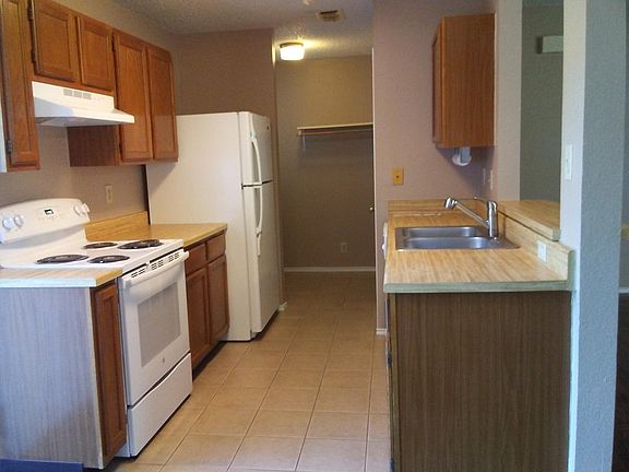 3rd image of 9939 Ardash Ln