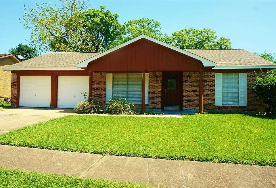 1st image of 11811 S Marianne Cir