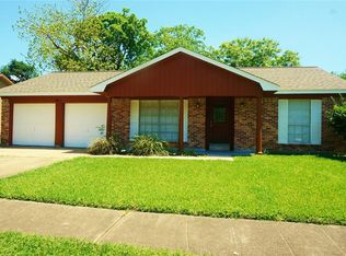 11811 S Marianne Cir, Houston, TX 77071