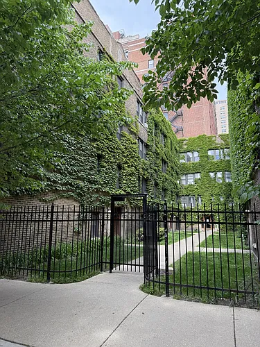 3163 N Hudson Ave #I2 Photo 1