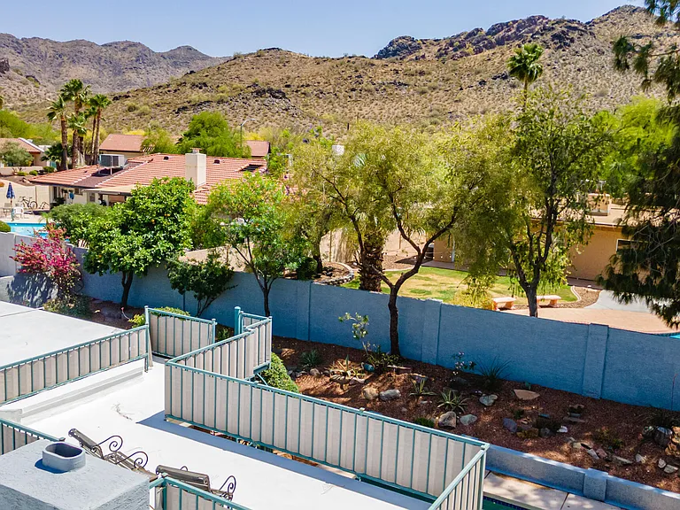 3351 E Las Rocas Dr — Photo 44