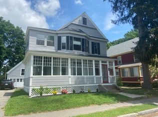 27 Shaffner St, Worcester, MA 01605