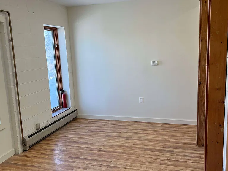 999 Dryden Rd — Photo 16