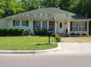 407 W 4th St, Kaufman, TX 75142