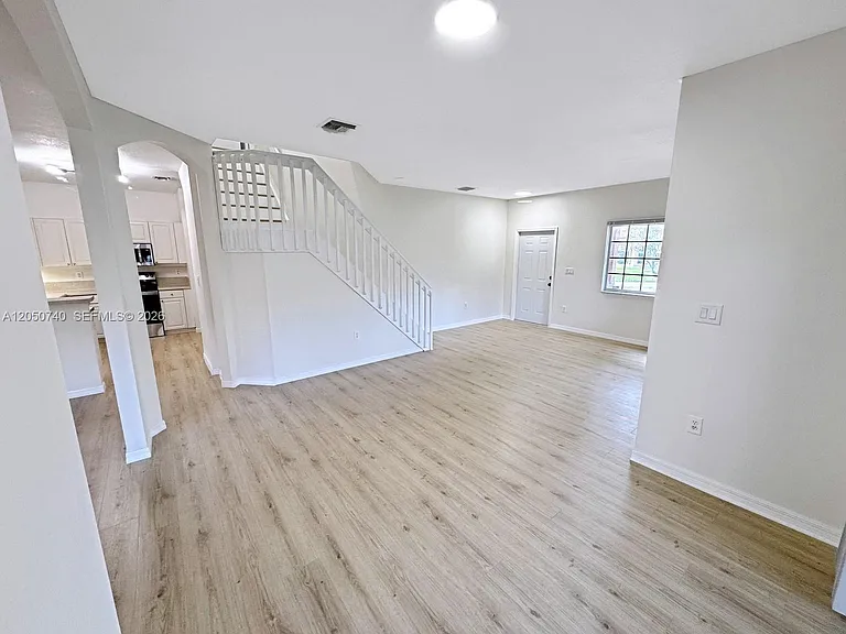 10341 SW 18th St — Photo 10