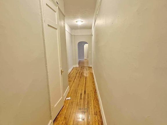 3rd image of 932 Carroll St #1Z